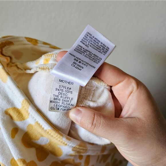 Mother The Ruffle Denim White and Yellow Leopard Print Mini Skirt Size 28 - Picture 7 of 9